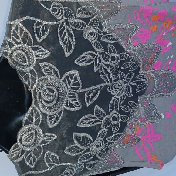 Sound & Matter sz M tank top grey w silver lace back scoop neck sleeveless knit - Picture 4 of 5